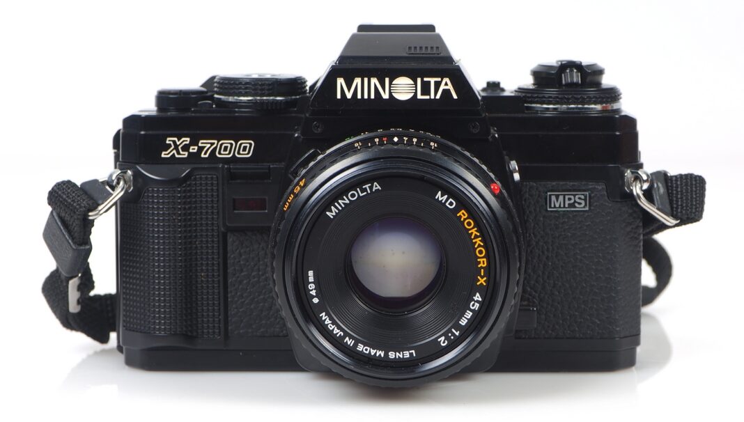 Aparat fotograficzny Minolta X700+MD Rokkor-x 45mm 1:2.0