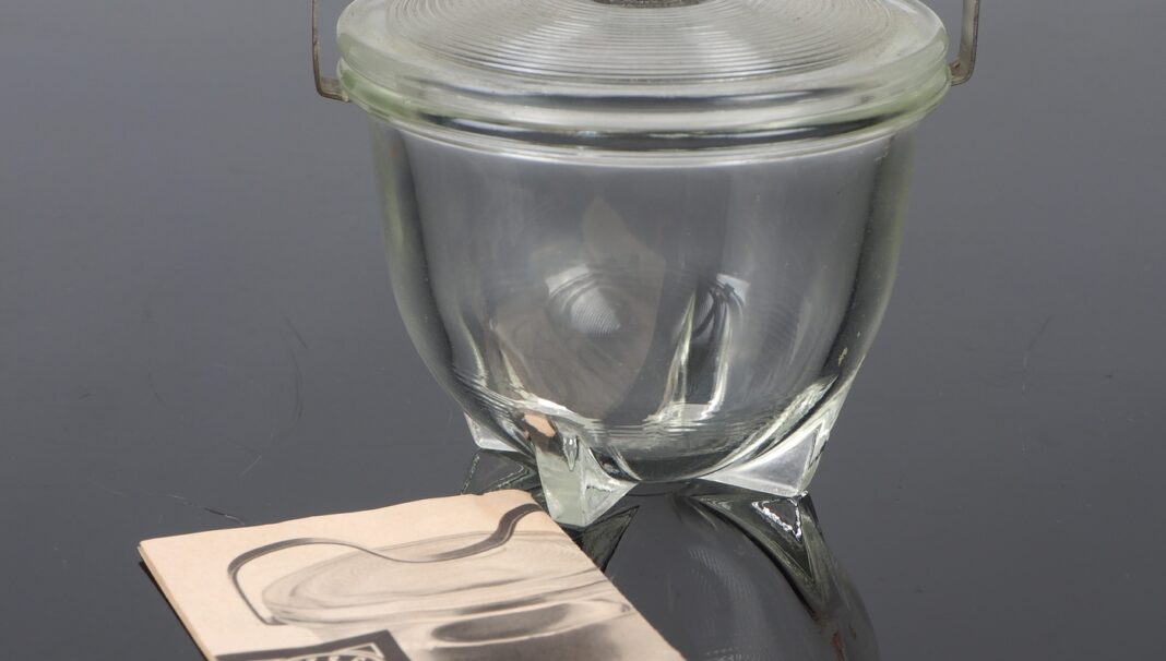 Coddler - naczynie do gotowania jajek, Jena er glas, proj. Wilhelm Wagenfeld. Niemcy lata 60-te