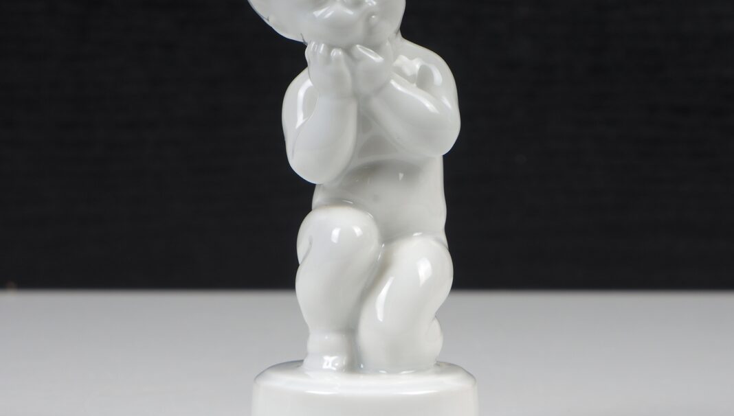 Figurka porcelanowa 